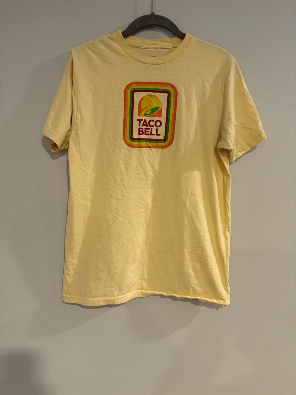 Classic Taco Bell Logo Shirt Streetwear Pastel Yellow Men's Medium